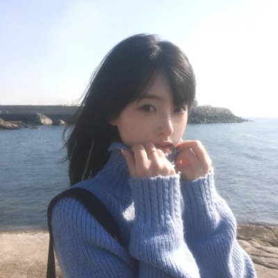 送她一朵小红花